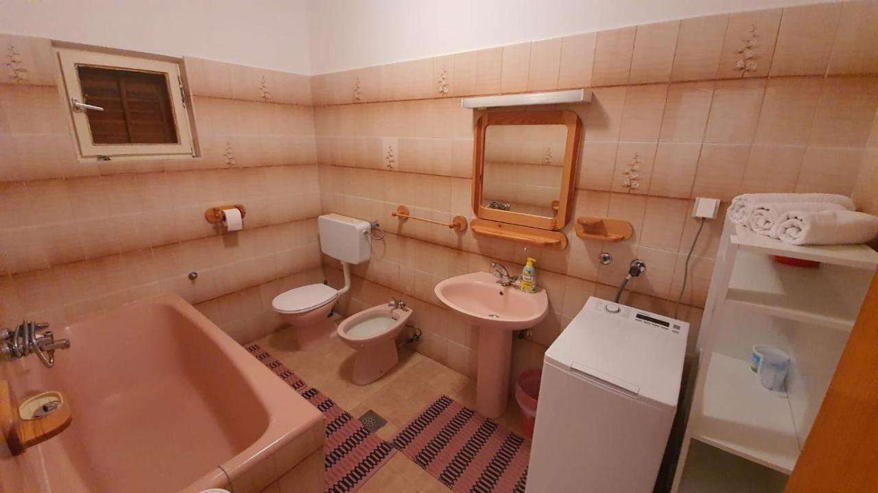 Apartment Majda Rab Town Eksteriør billede